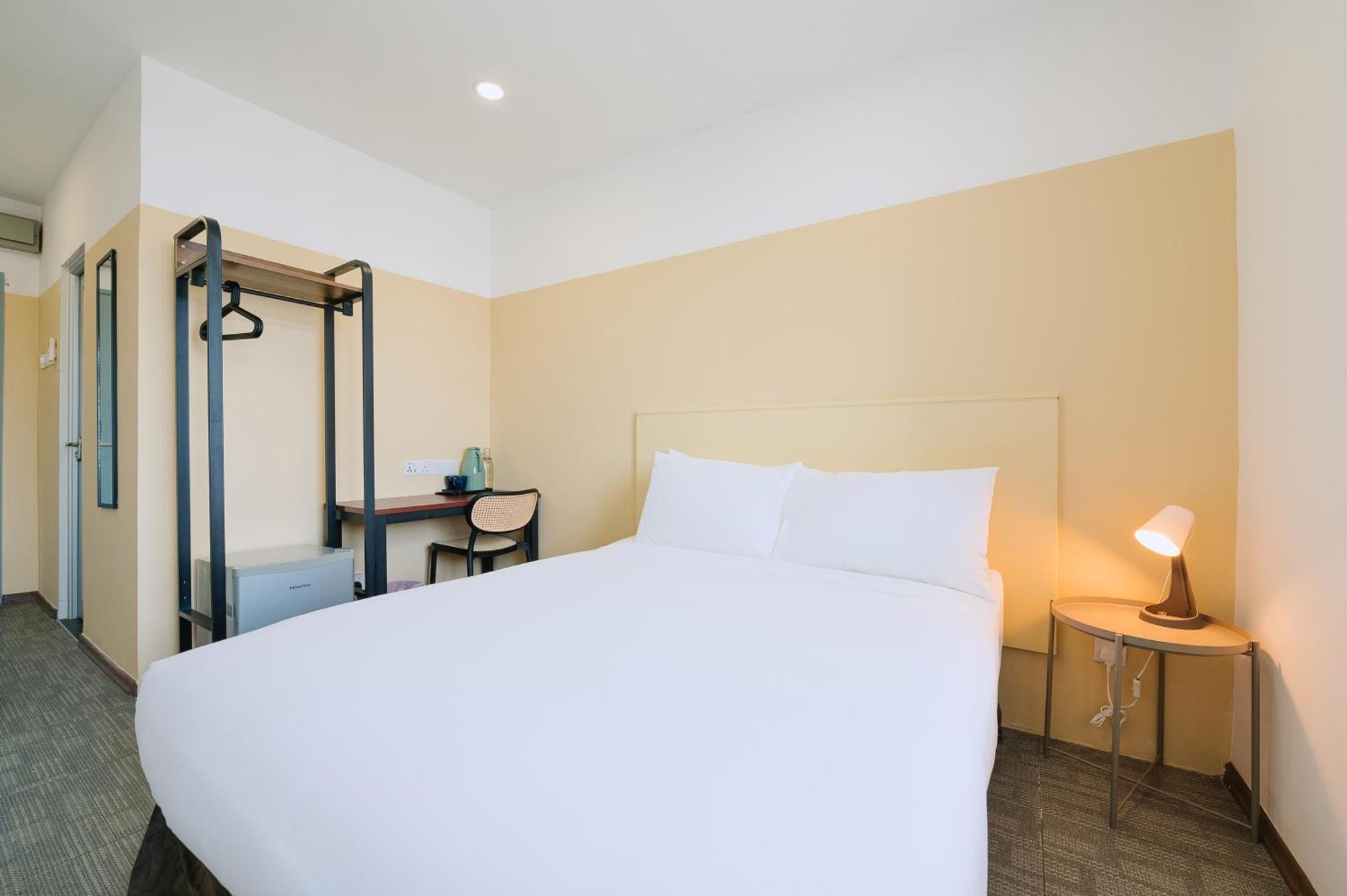 The Concept Hotel Melaka City Exterior photo