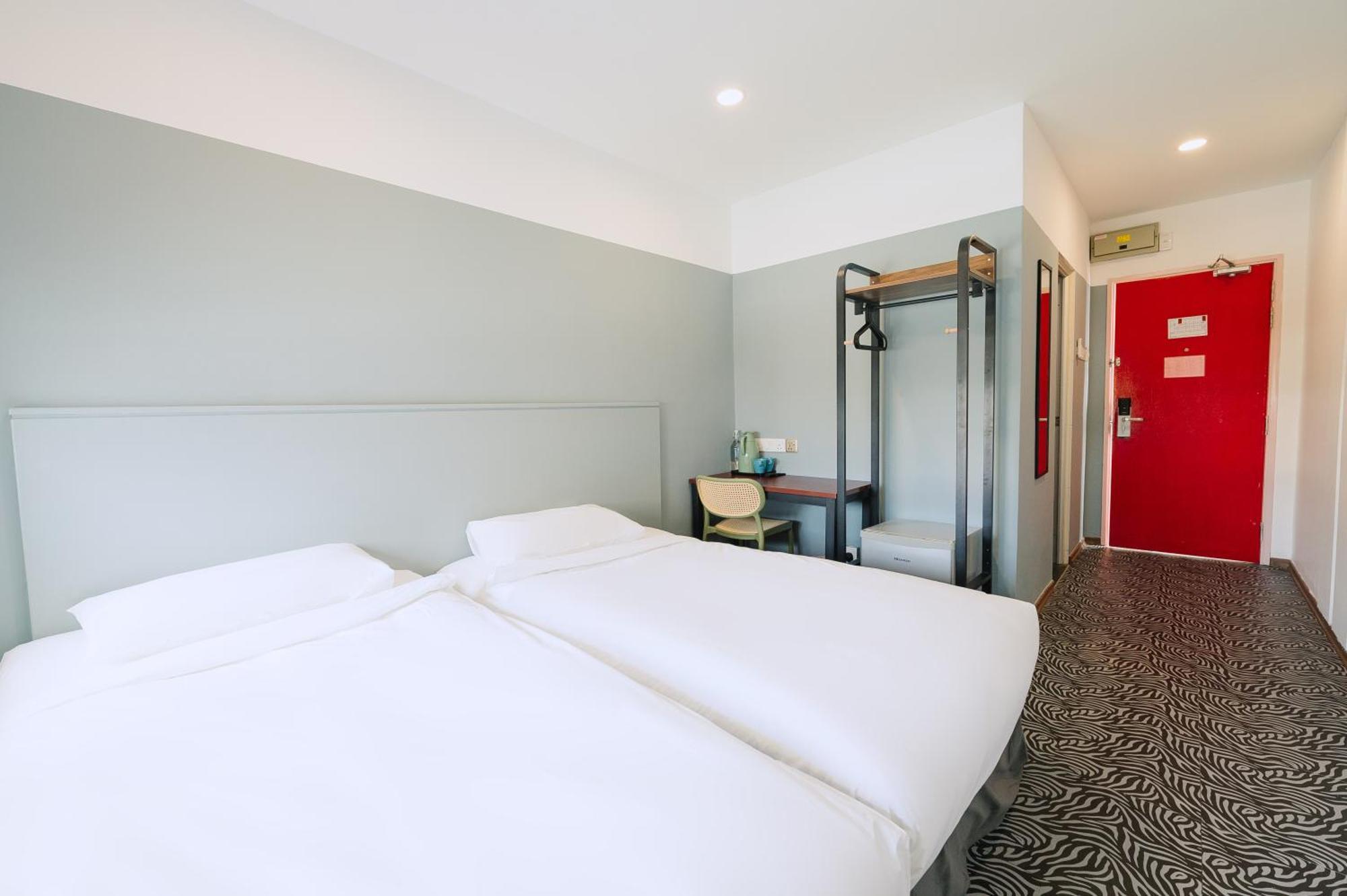 The Concept Hotel Melaka City Exterior photo