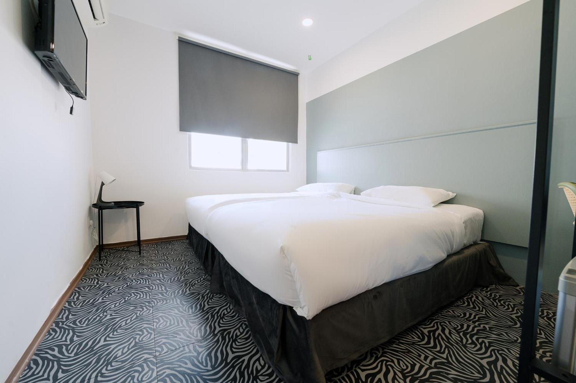 The Concept Hotel Melaka City Exterior photo
